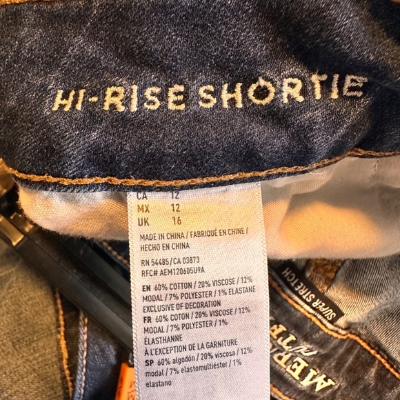 American Eagle Quiksilver Super Stretch Hi Rise Shortie - Picture 4 of 4